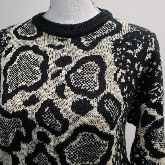 Rainbow Ridge Animal Print Acrylic Sweater Vintage Korea Womens Size Medium - Picture 3 of 6